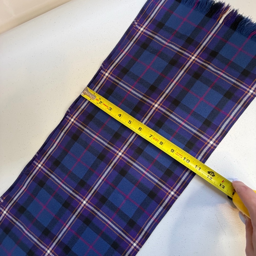 STRATHMORE 100% WOOL Tartan Scarf Made in Scotland Purple Blue Plaid Fringe Mens - Picture 5 of 5